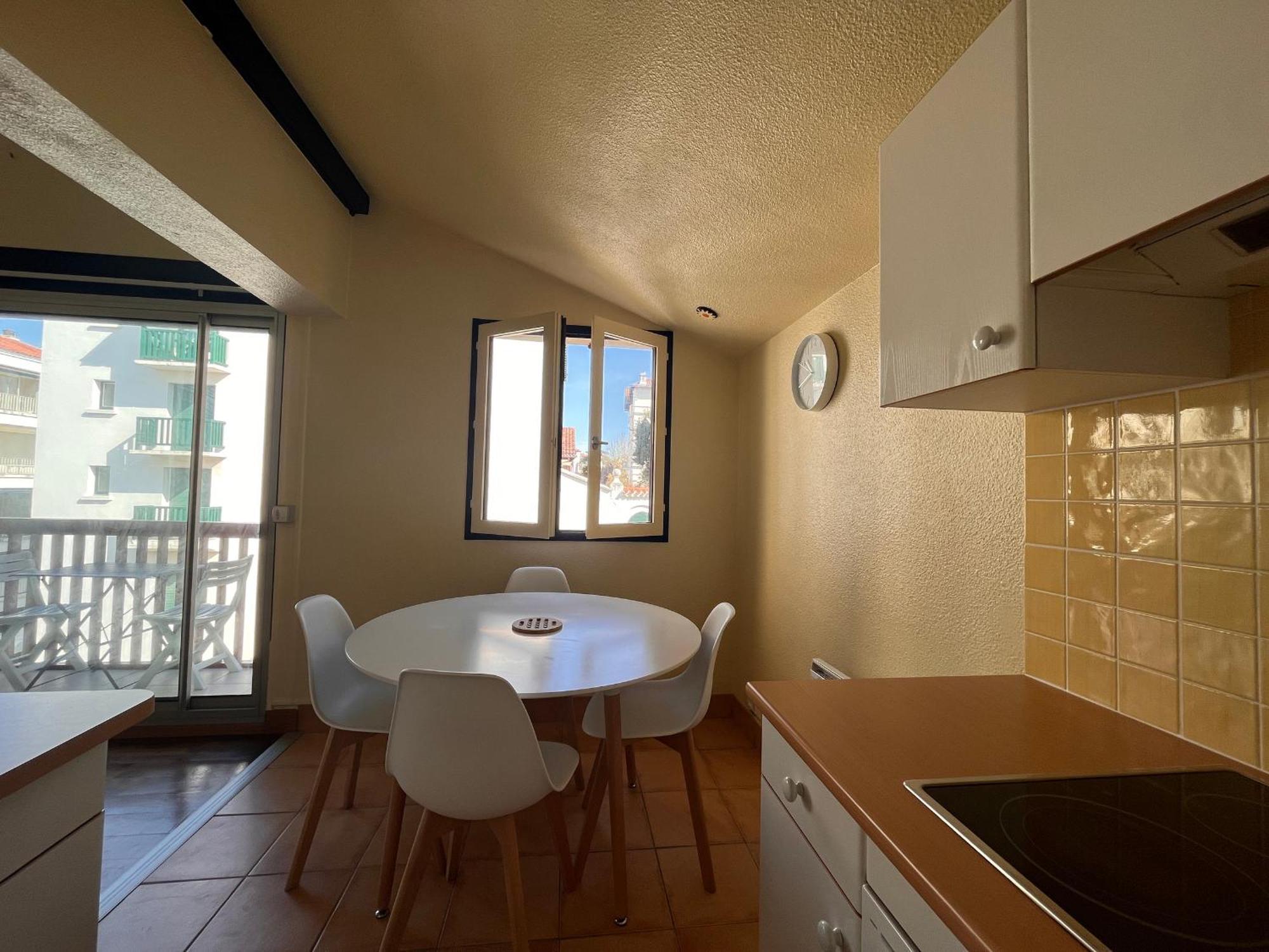 Studio Mezzanine A 100M De La Plage Avec Balcon, Apercu Mer Et Parking - Saint-Jean-De-Luz - Fr-1-239-576 Διαμέρισμα Εξωτερικό φωτογραφία